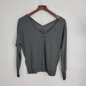 American Eagle Womens Top Size S Gray V Neck Striped Long Sleeve Crop Pullover